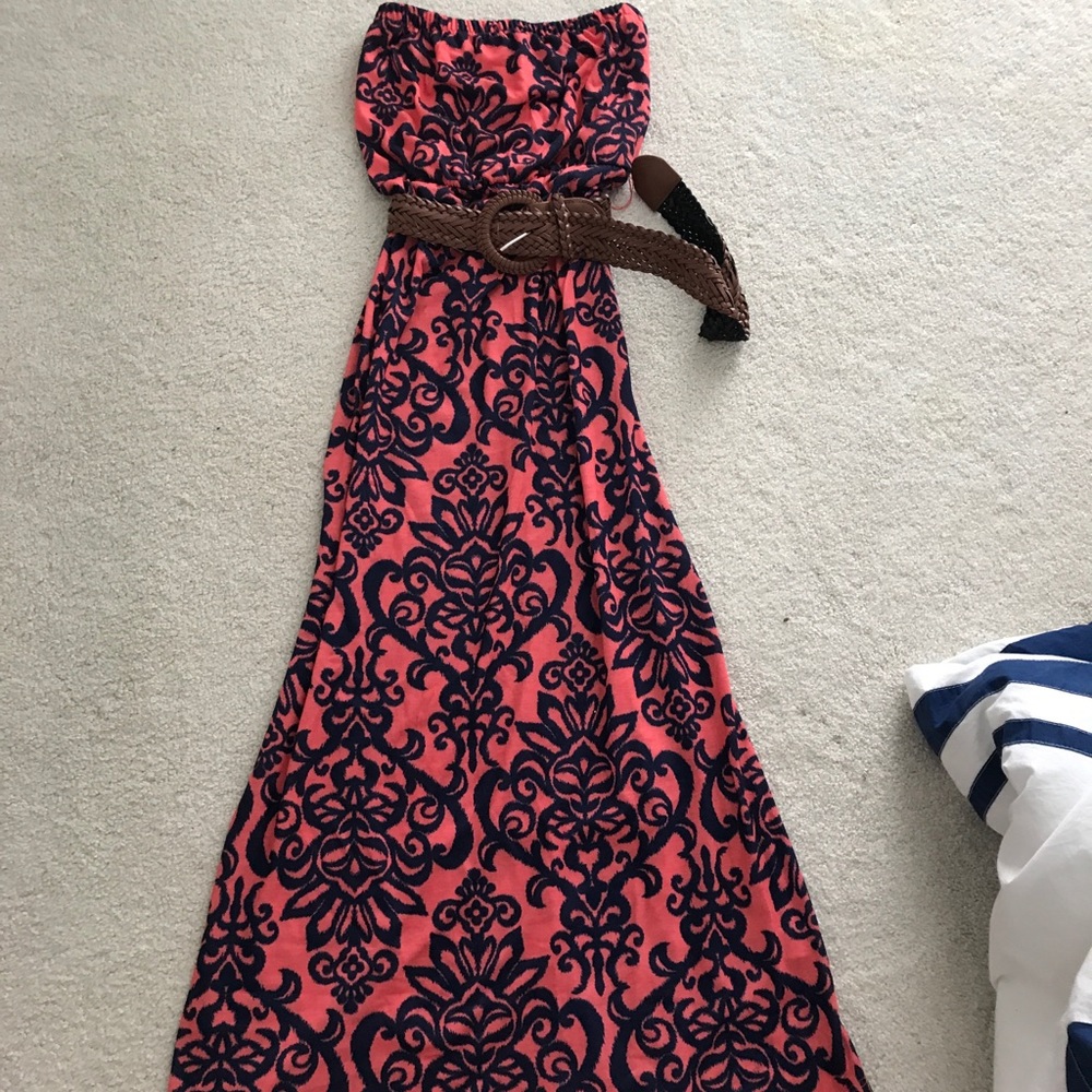 Strapless patterned maxi dress